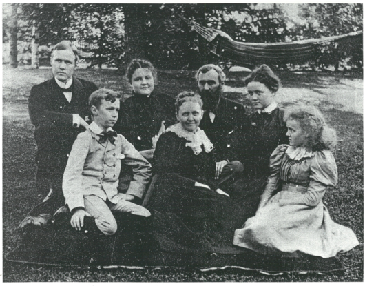 1897년 뉴욕에서 찍은 가족사진