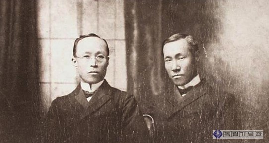 일본 망명시절 오세창과 함께 찍은 사진
